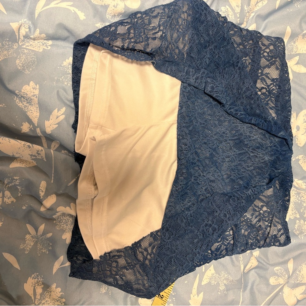 SHEIN Navy Lace Mini Skirt - Picture 4 of 4